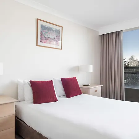 Breakfree Capital Tower Apartments Canberra Exterior photo