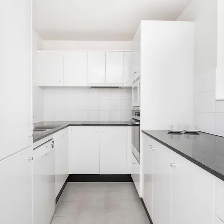 Breakfree Capital Tower Apartments Canberra Exterior photo